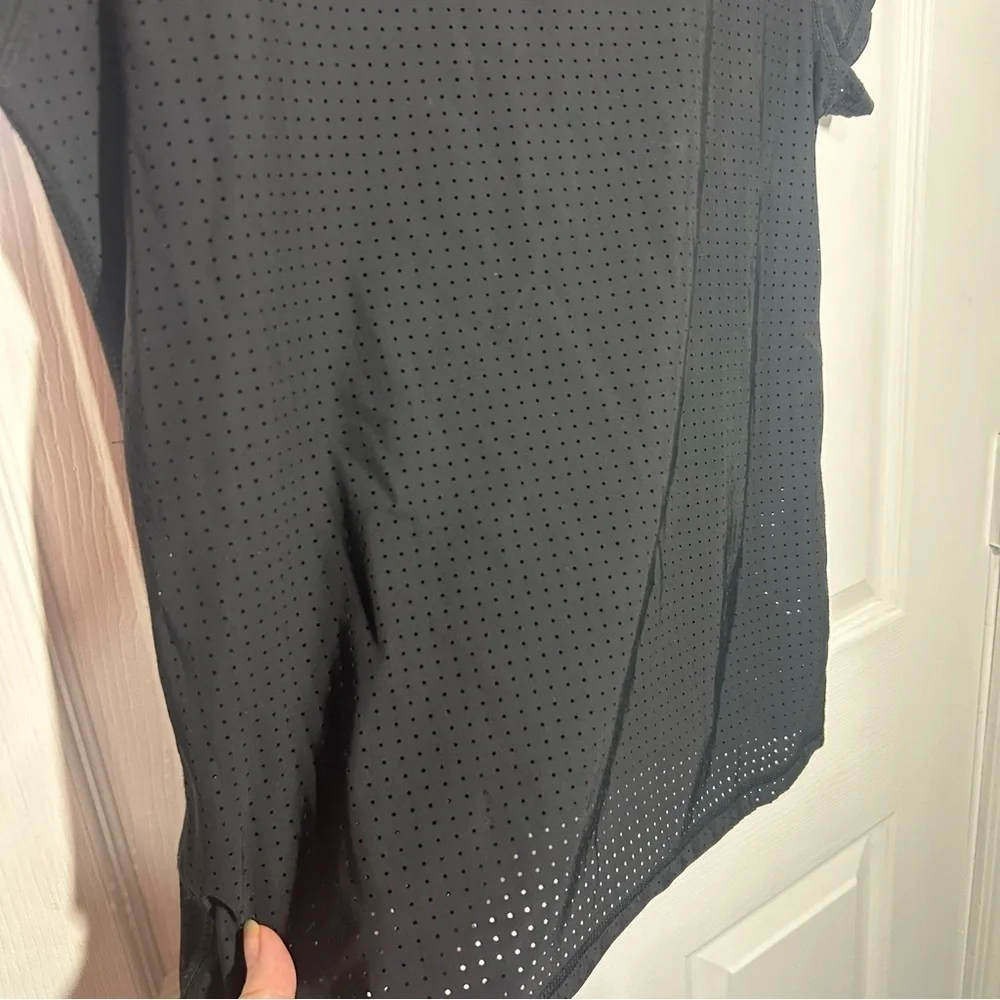 DC United MLS Soccer The Wild Collective Black Perforated Mesh Top Size Medium - Picture 11 of 13